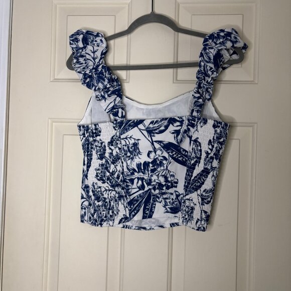 NWT Abercrombie & Fitch Ruffled Sleeve Top Sz Medium Blue & White - Picture 2 of 4